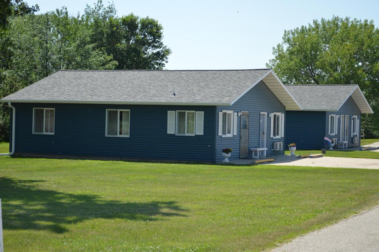 Americas Best Value Inn Suburban Emmetsburg Esterno foto