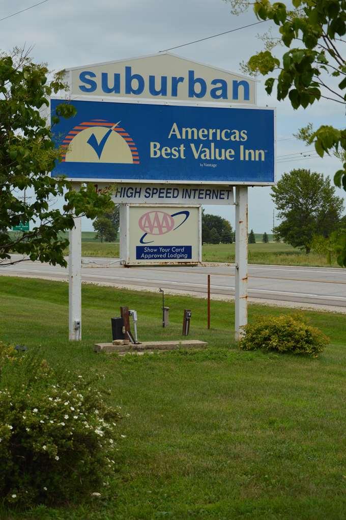 Americas Best Value Inn Suburban Emmetsburg Esterno foto